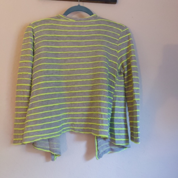 Lightweight Retro Cardigan - Picture 3 of 8
